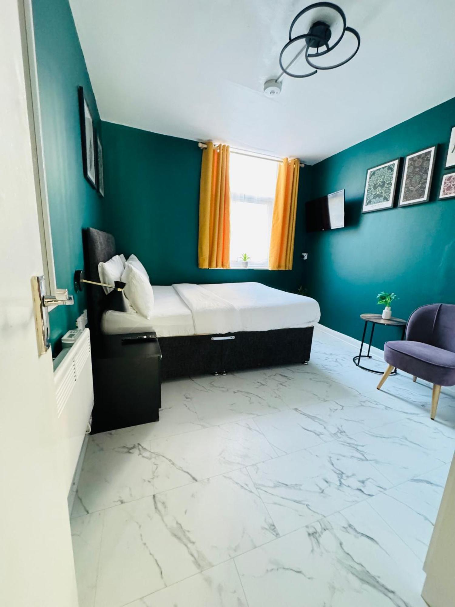 Private Flat In 1190 Londen