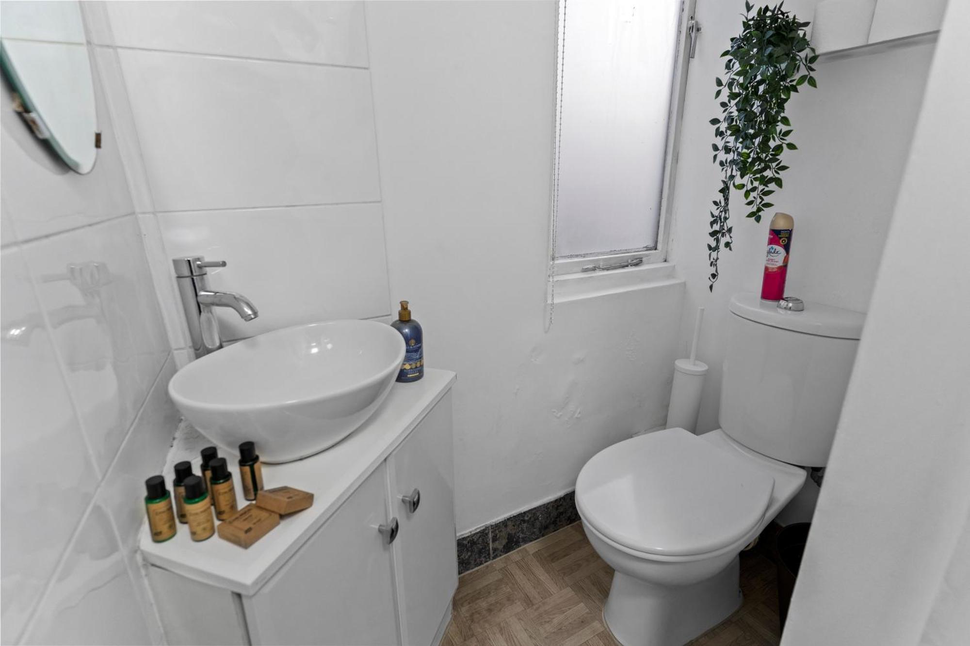 Stylish In Barbican - Prime Location Apartment
