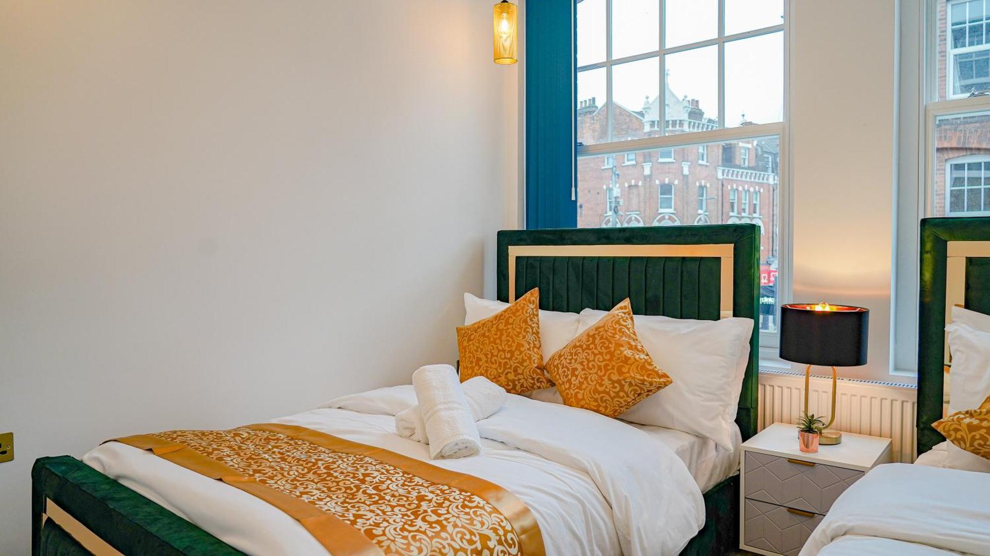 New Luxurious Stunning Block In * Londres