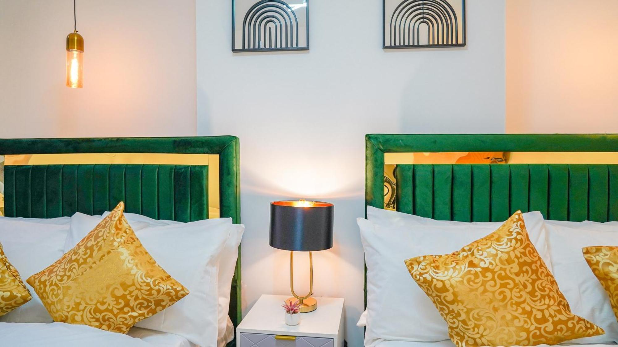 New Luxurious Stunning Block In Apartamento *