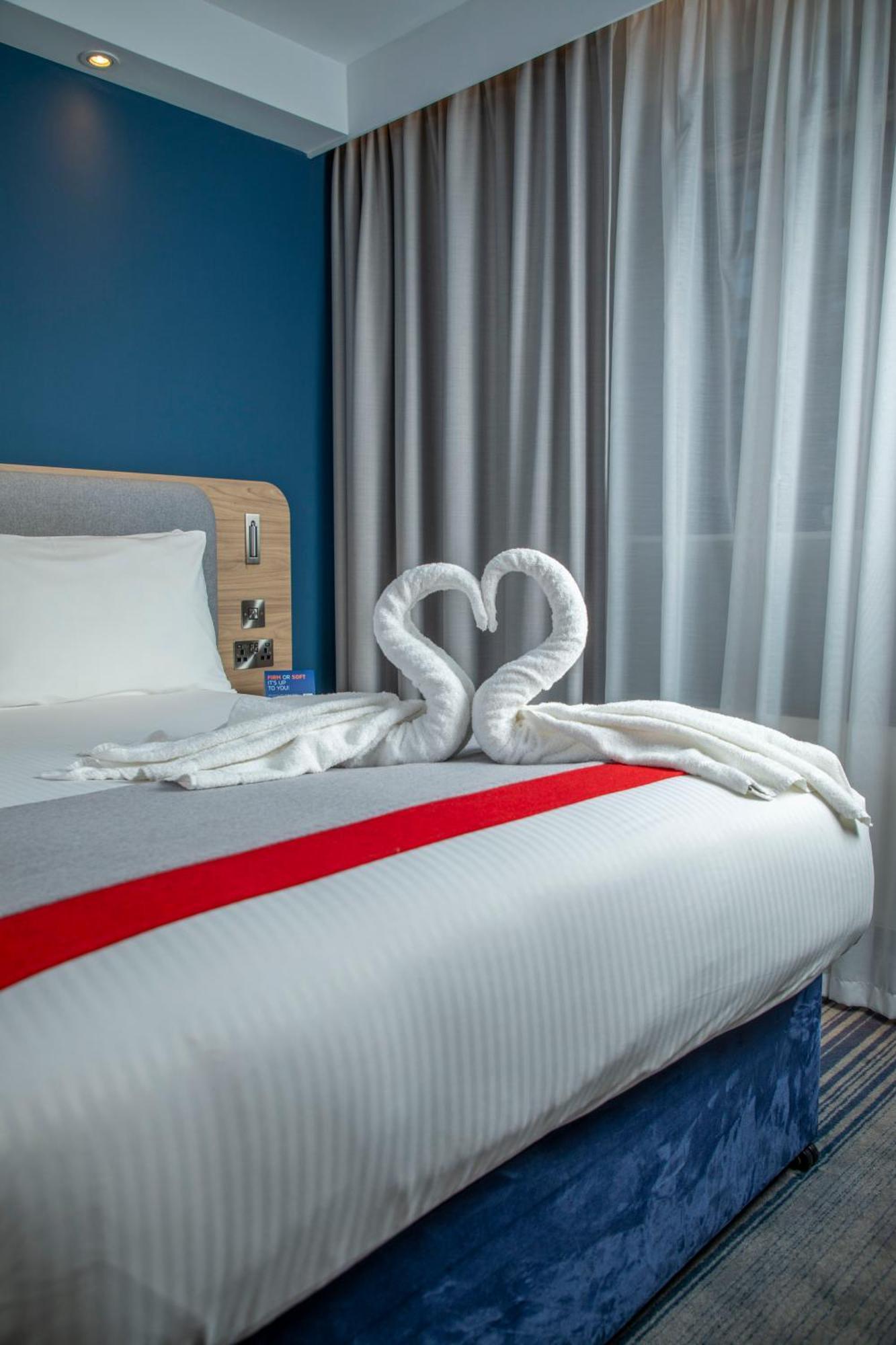 Express Royal Docks By Ihg Hotel