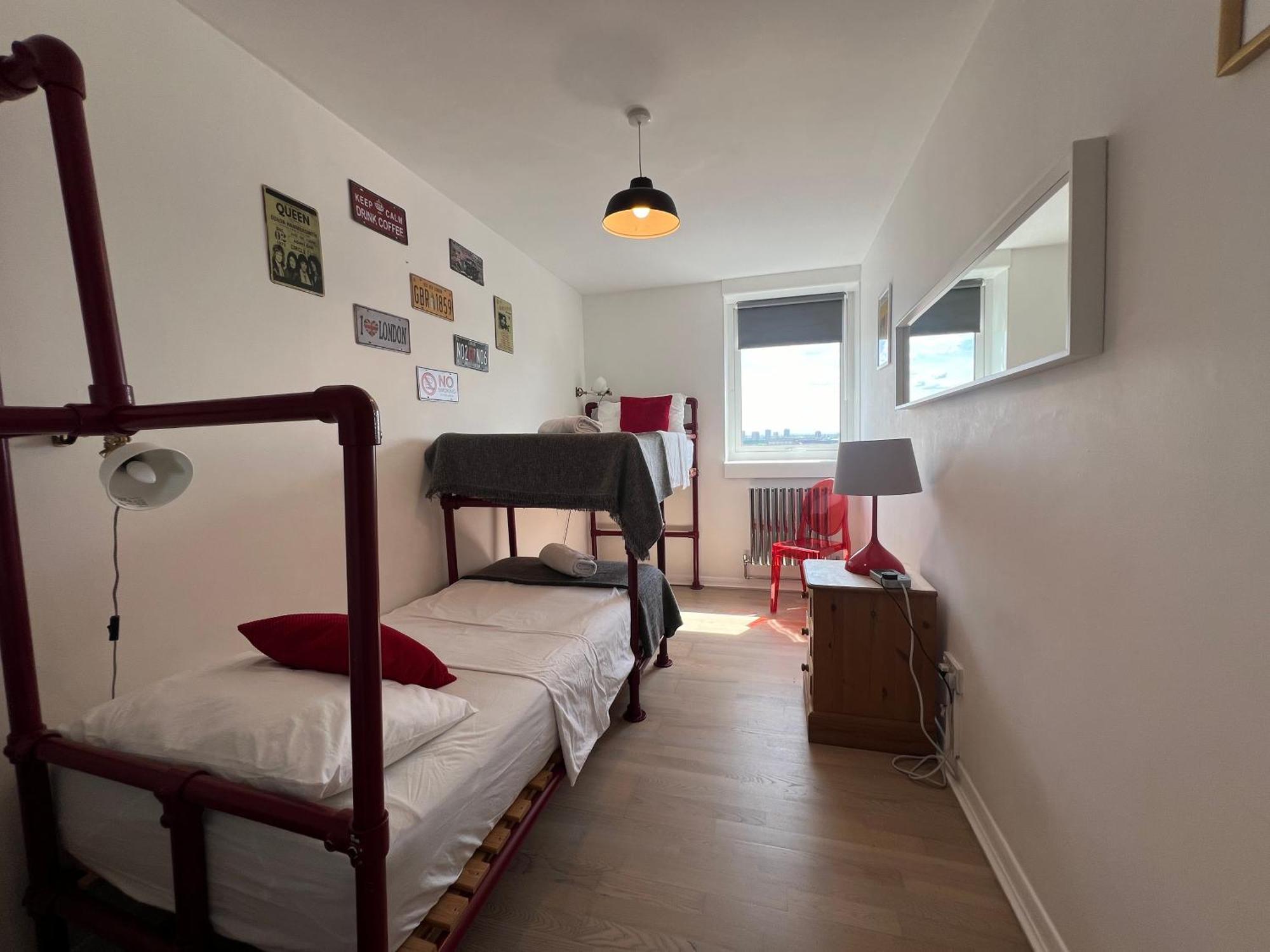With Stuning Views Close To Center Apartment *