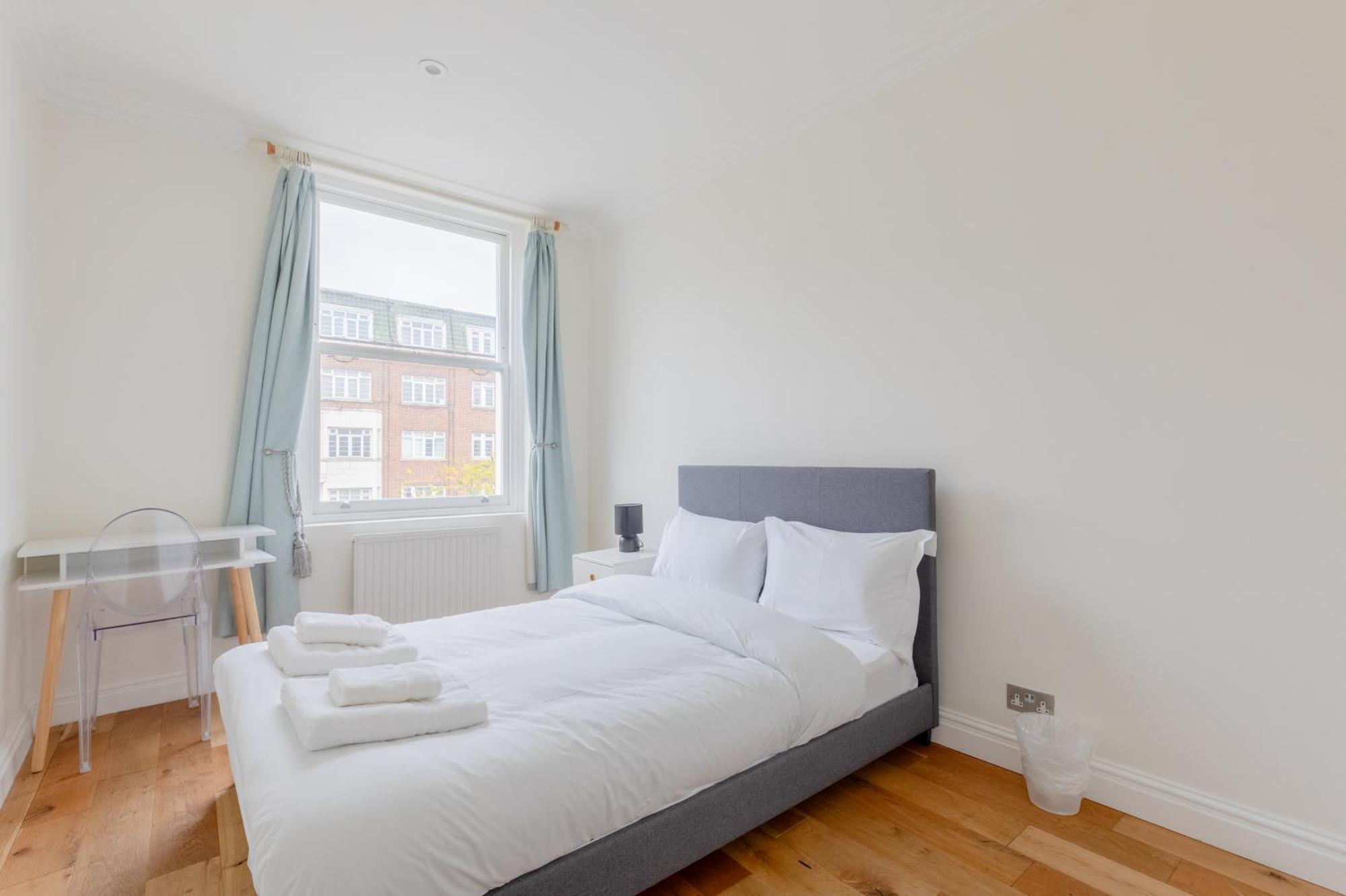 Fantastically Located 2bd Flat Kensington * London