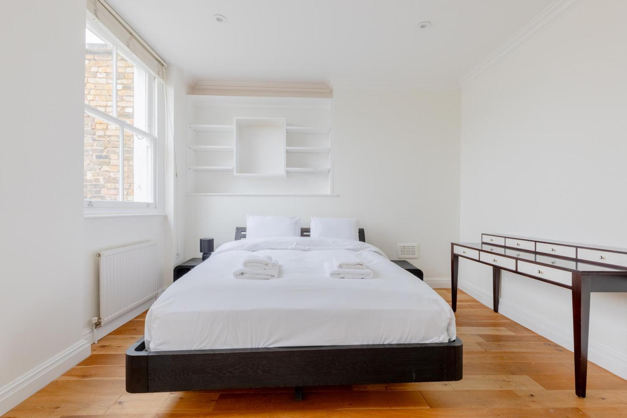Fantastically Located 2bd Flat Kensington Apartment *