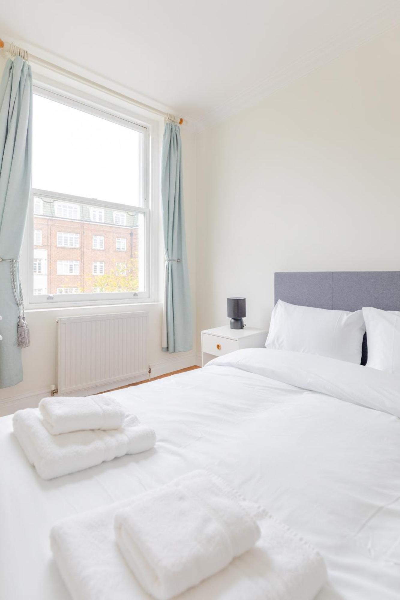 Fantastically Located 2bd Flat Kensington Apartment London