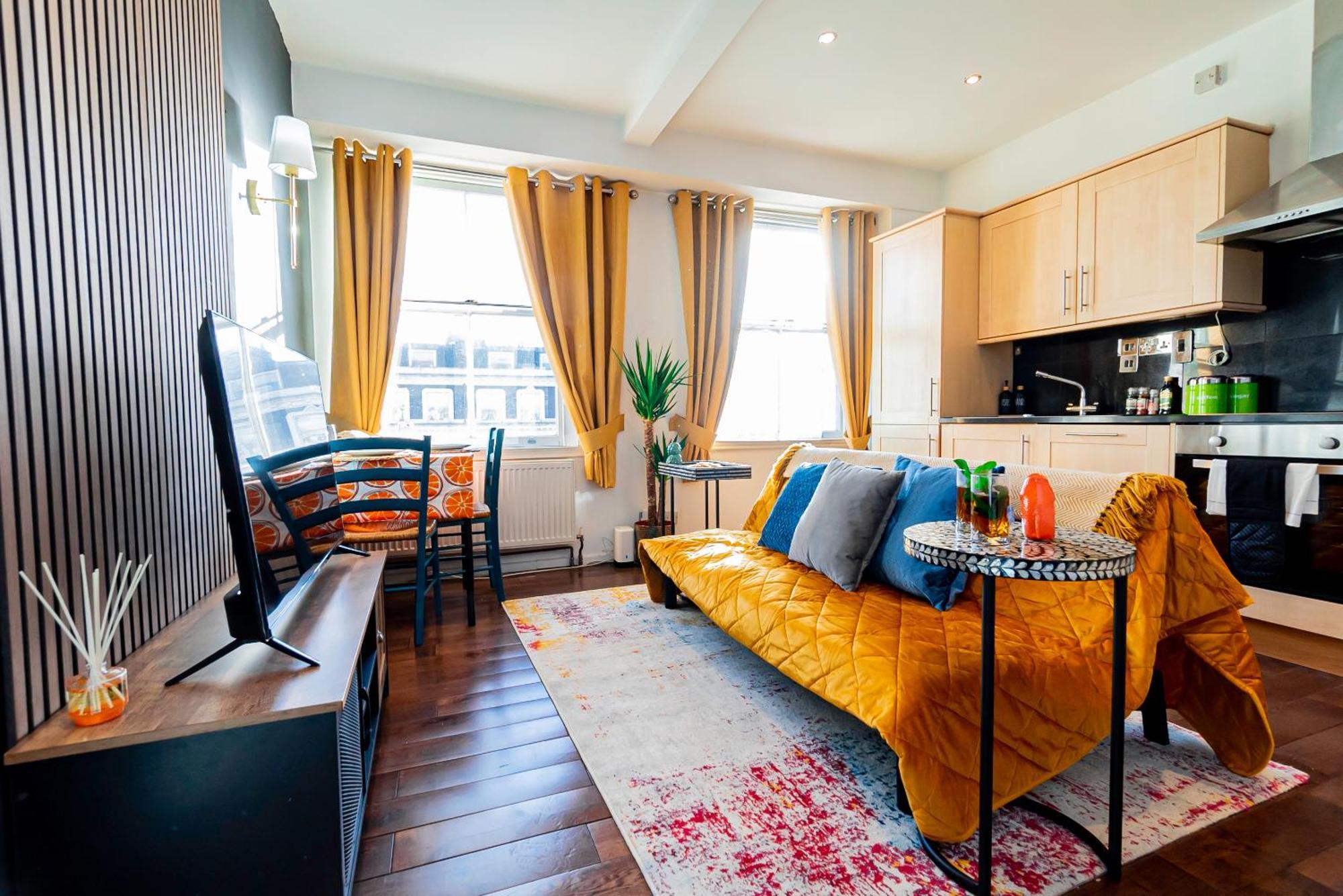 Chic 2 Bedrooms 2 Bathrooms At Kensington Appartement Londen