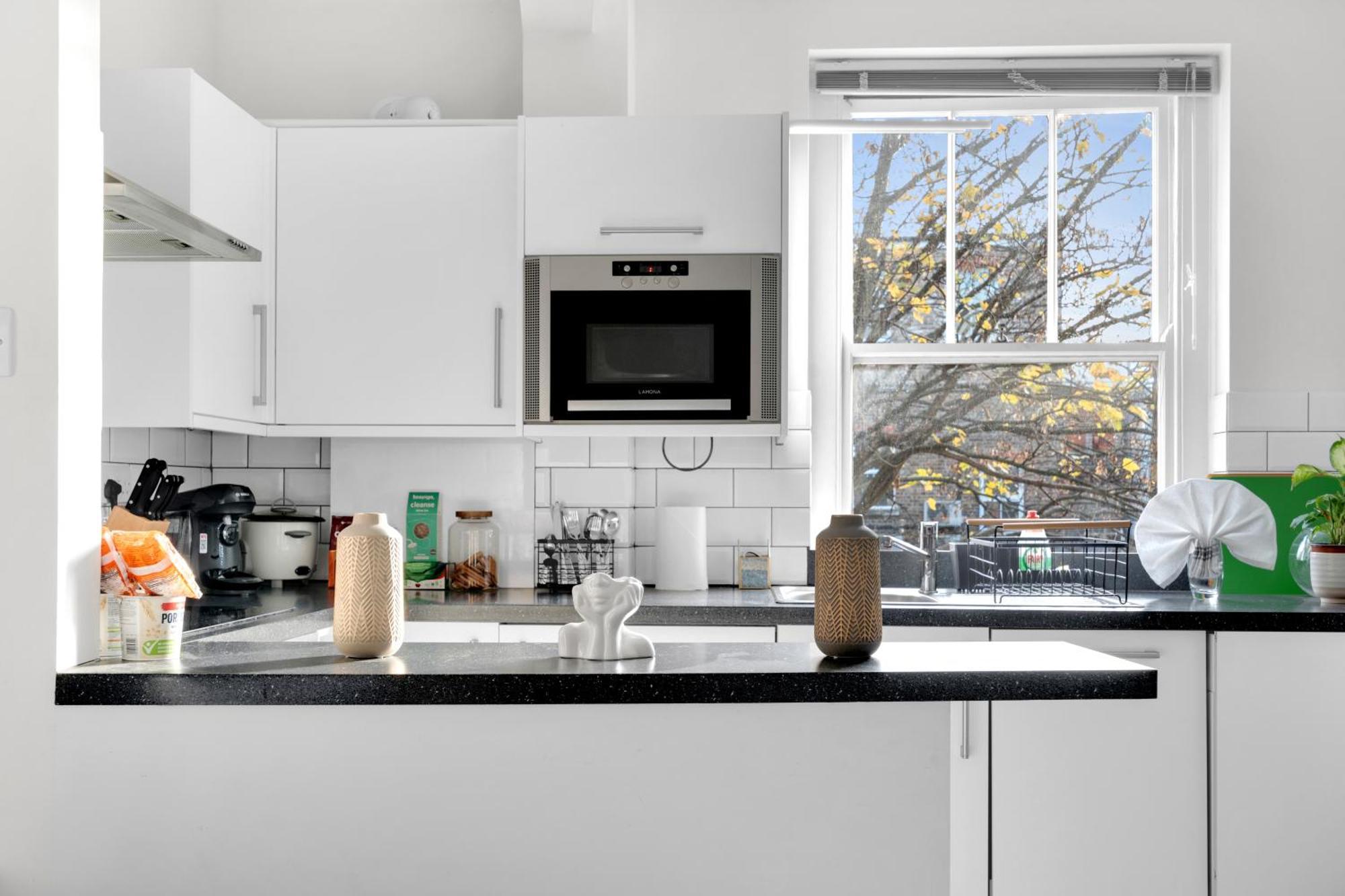 Ultimate Base - 1bd Flat, Perfect For Wireless, Oasis Reunion, London