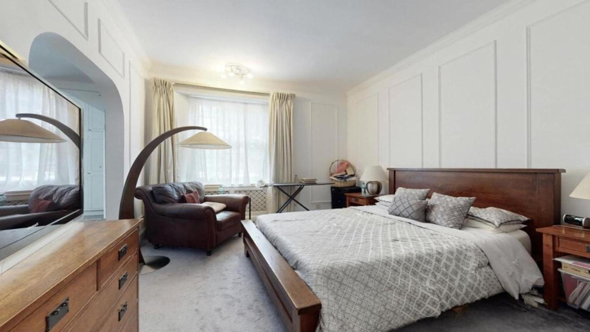 Apartment Bright & Spacious 4-bed Flat In