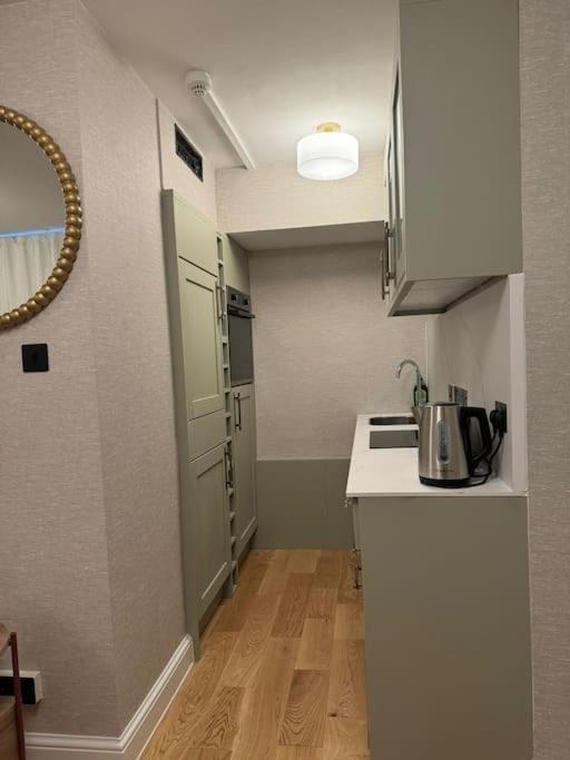 Central London Studio Apartment Apartment London