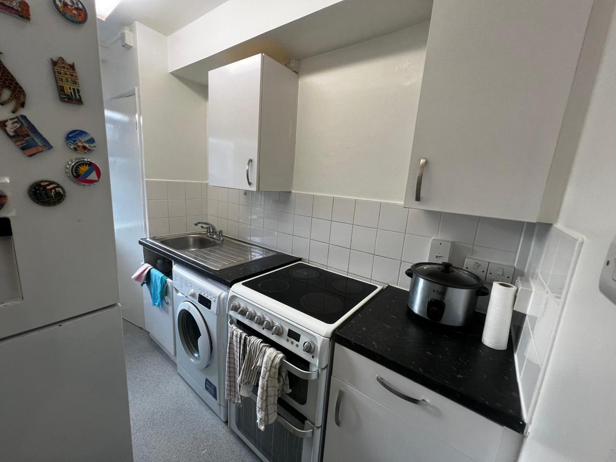 1-bed Flat With Fast Wi-fi In Prime Location 15mins From Leilighet