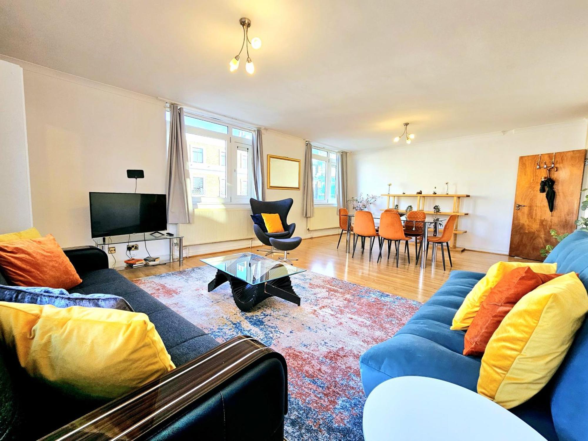 Apartment Bright & Spacious In Building With Lift, Right Next To Bayswater Station - Walk To Kensington Palace, Hyde Park, Little Venice & Notting Hill