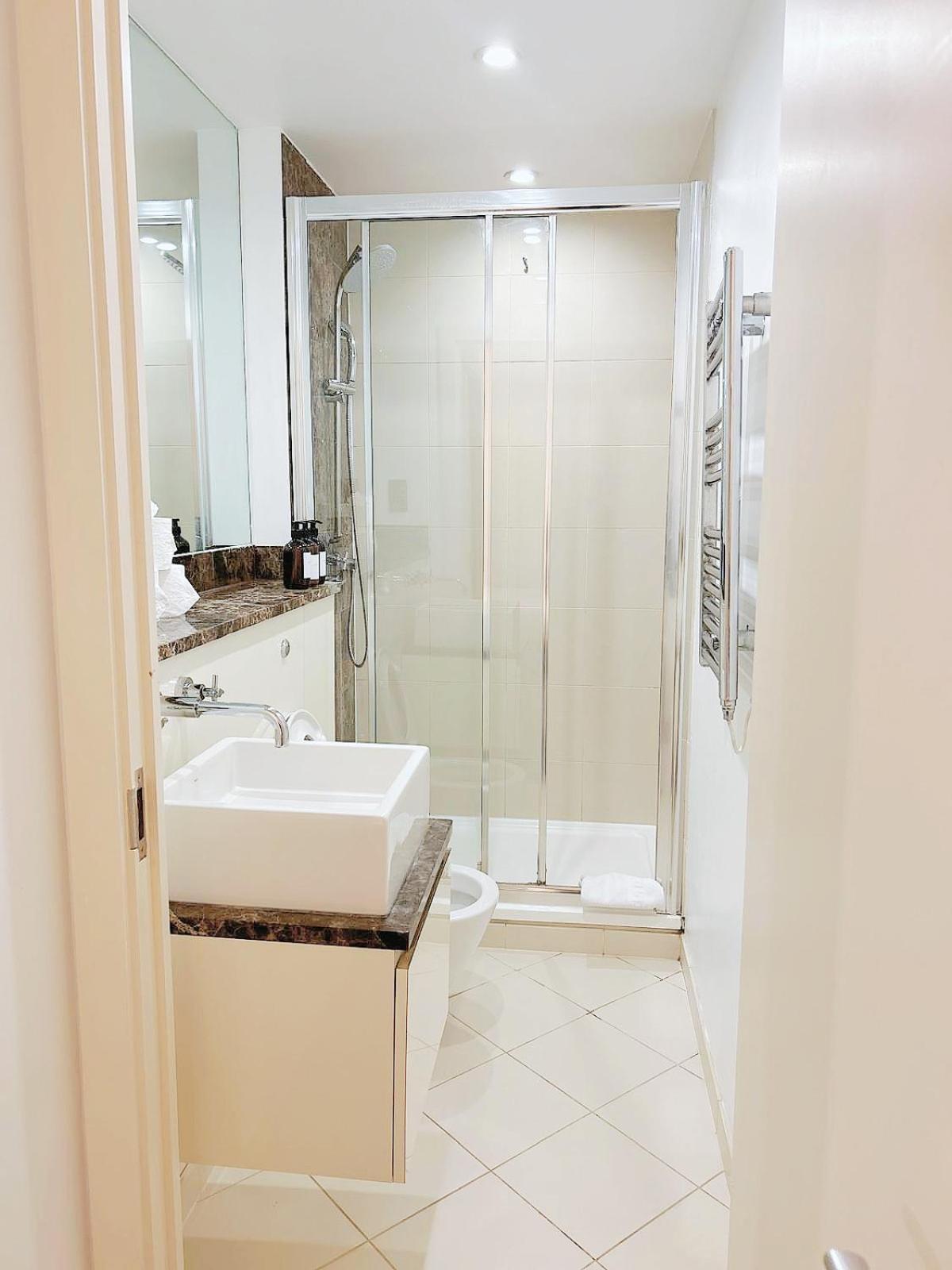 Apartamento Luxury 2-bed With Stunning Views Near The Shard & Tower Bridge *