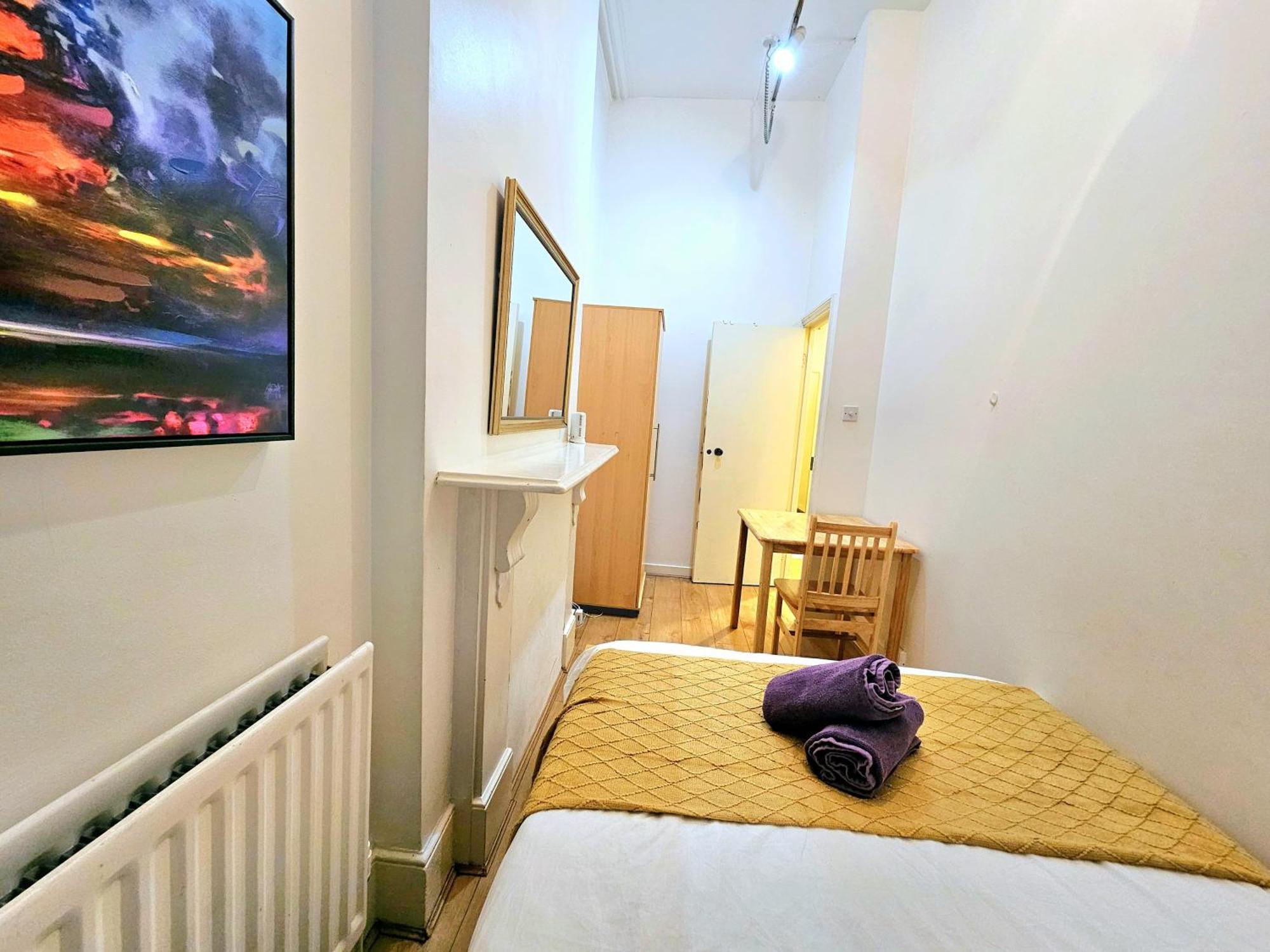 Duplex With 3 Bedrooms And Large Sofa-bed Back Patio, Near Angel And King's Cross Station