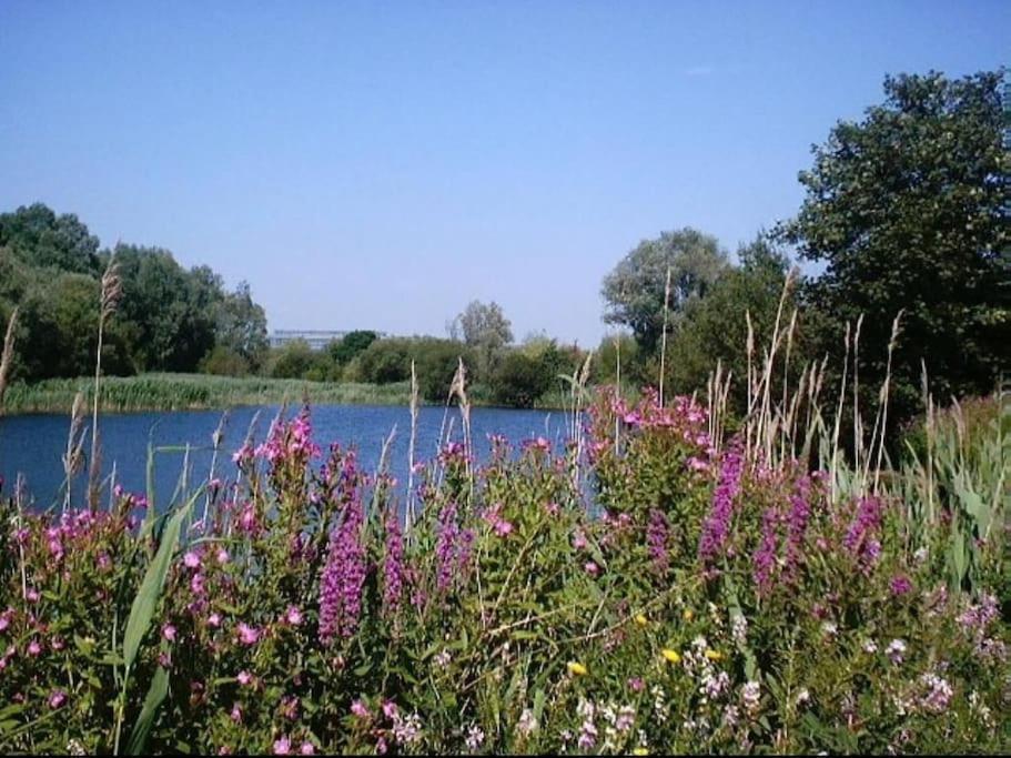 Heathrow Airport Bedfont Lakes 2 Bedroom Apartamento