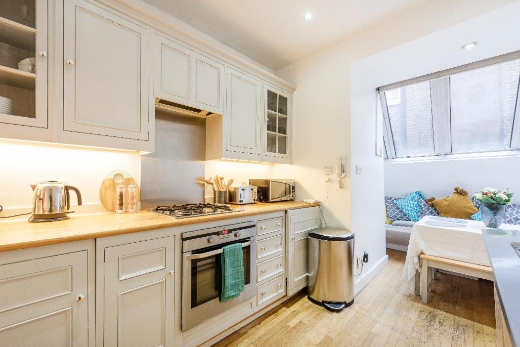 Homestay Covent Garden Collections