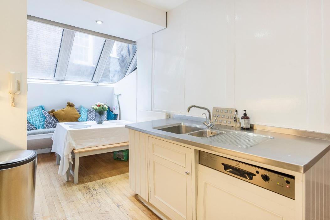 Homestay Covent Garden Collections London