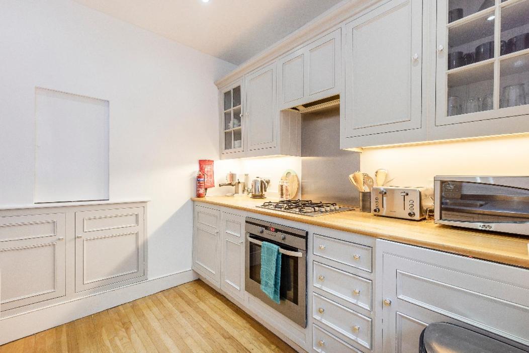 Homestay Covent Garden Collections London