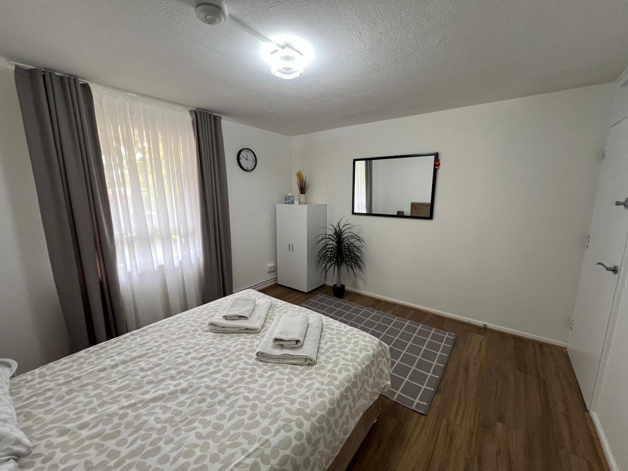 Pensión Spacious For Rent 10 Min From Tower Bridge Londres