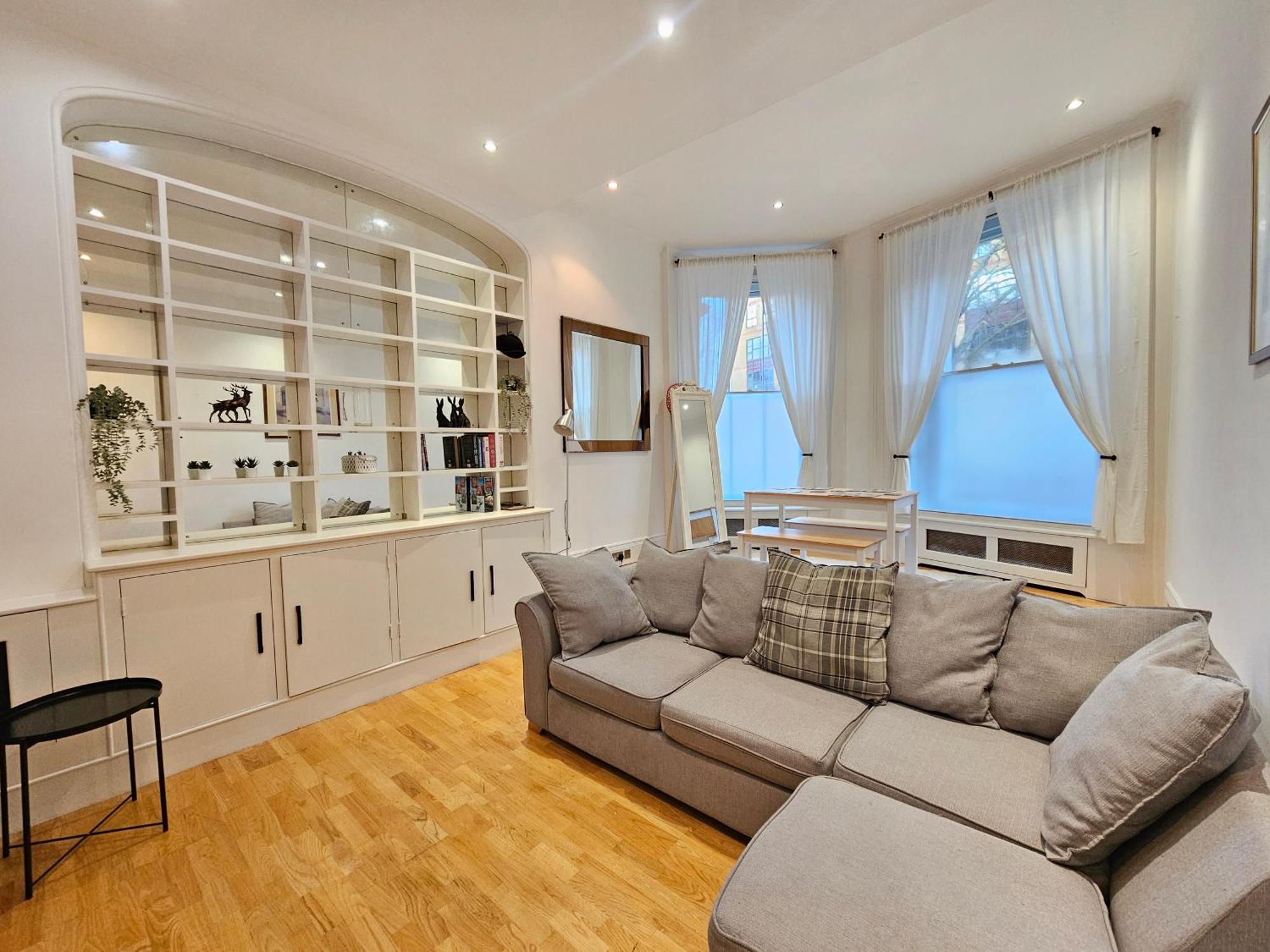 Nest 2 Bedroom In Paddington Apartment London