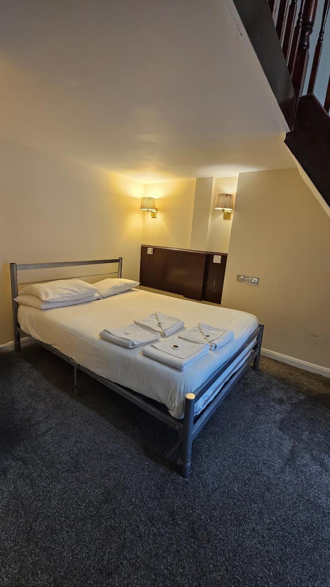 Hotel Hyde Park Court London