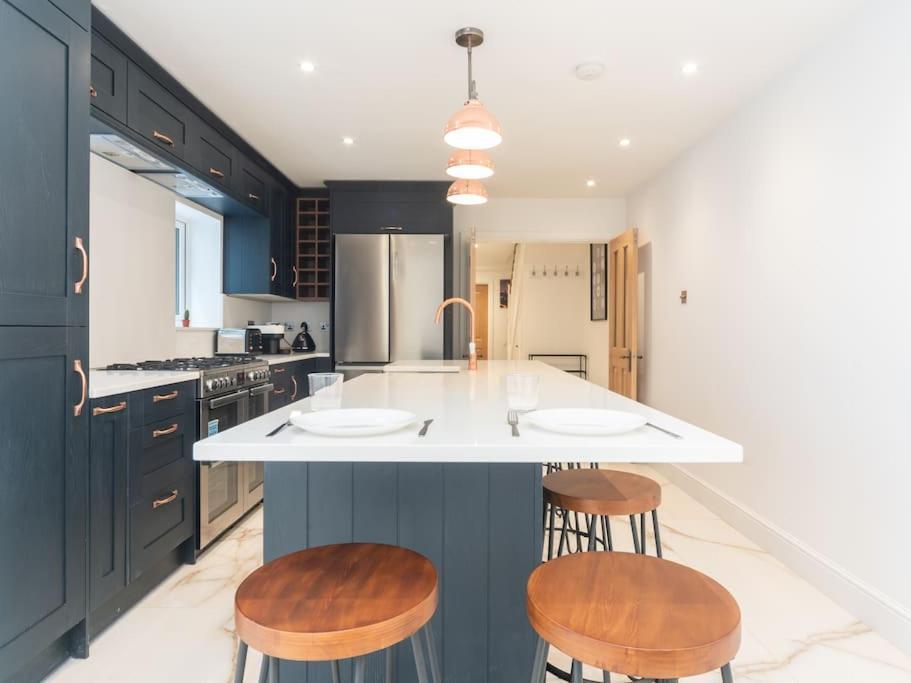 Londons Luxury Pad * London
