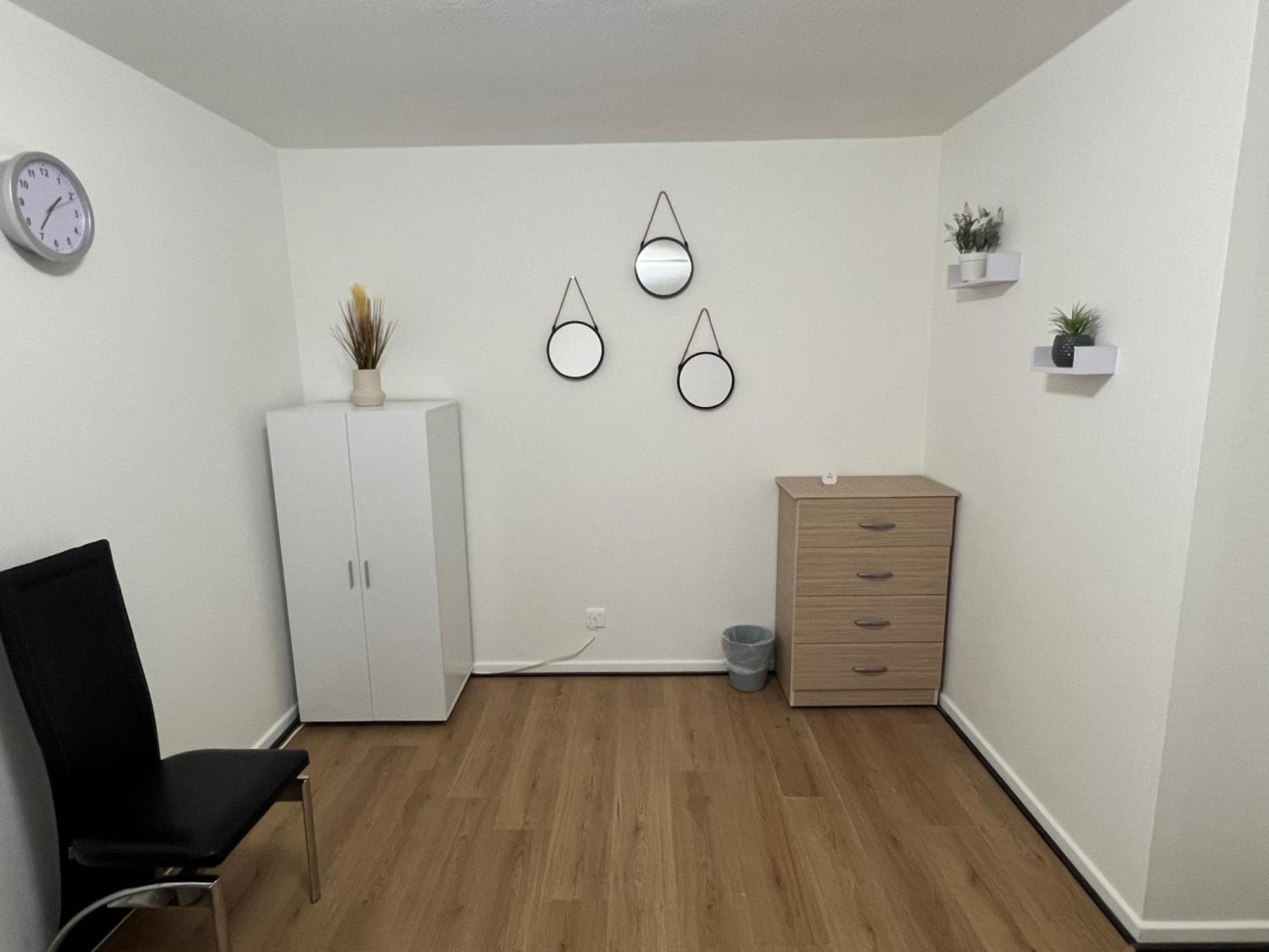 Spacious For Rent 10 Min From Tower Bridge * Londres