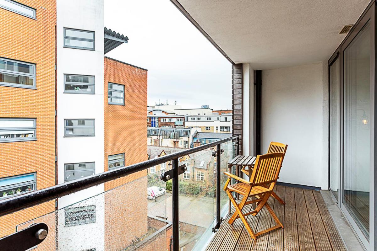 Duplex Two-bed Near Tower Bridge London