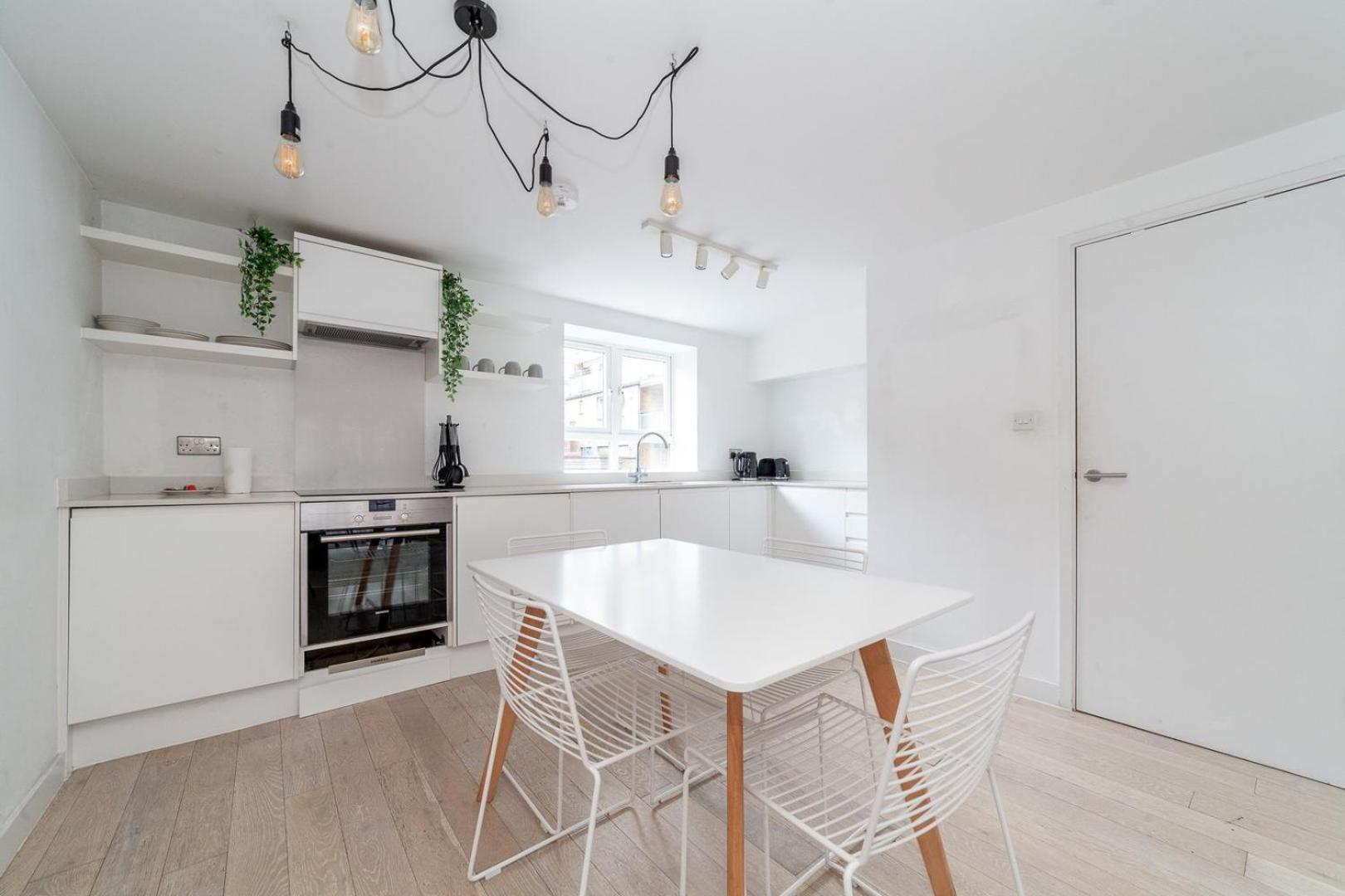 Leilighet Relay Two Bedroom Belgravia Charm