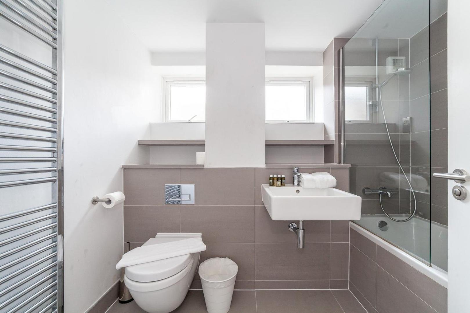 Relay Two Bedroom Belgravia Charm Leilighet London