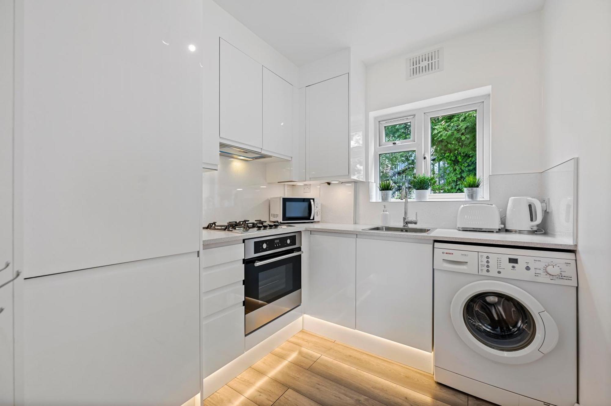 Apartment Host & - York Road *