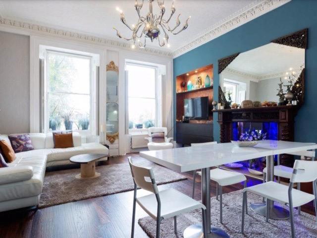 Huge 3 Beds 3 Baths By The Park Appartement Londen