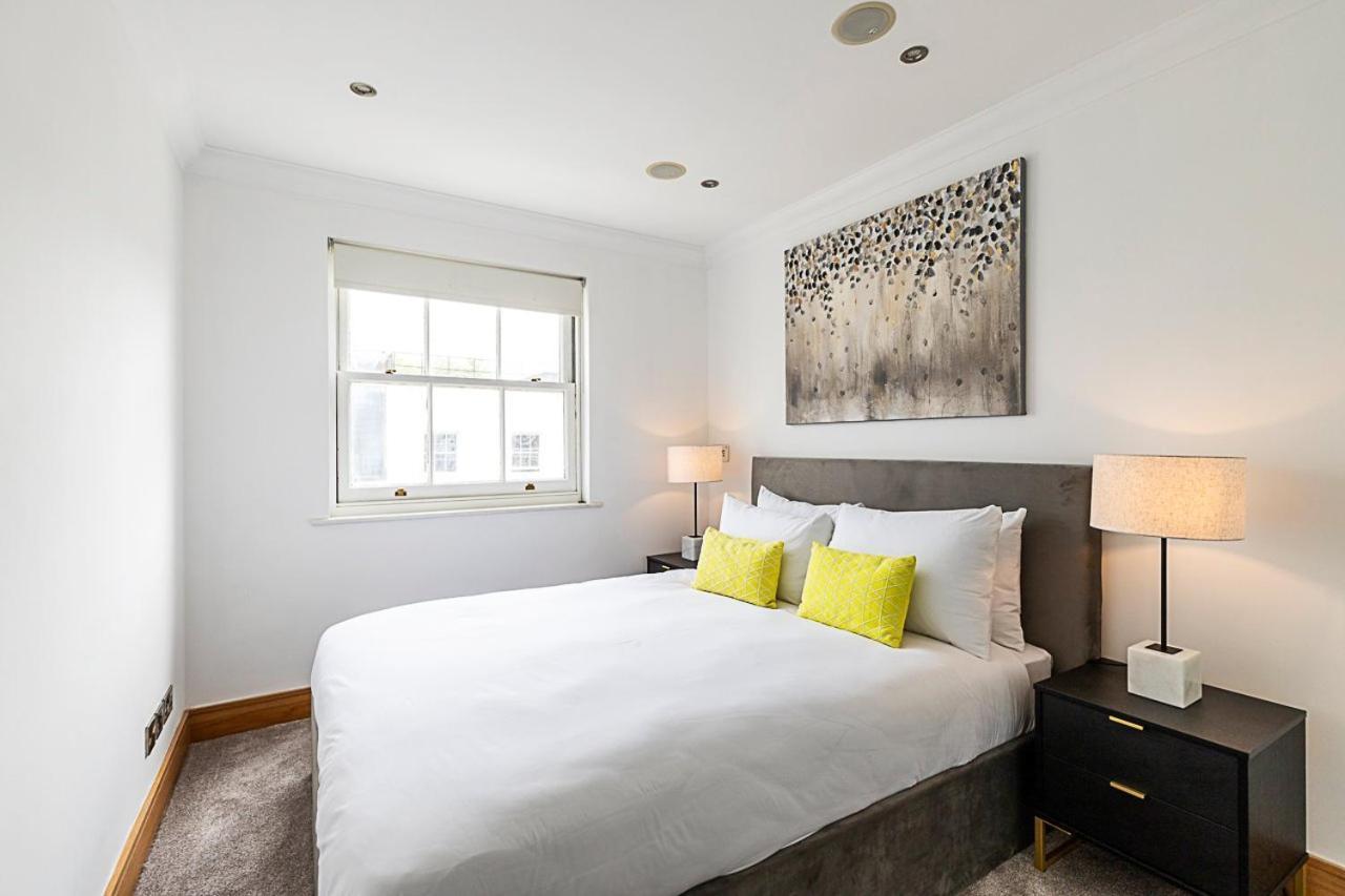 Elegant And Cosy Family In Marylebone Apartment London