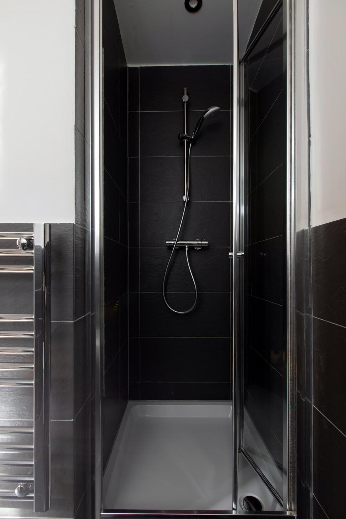 Apartment Round House London