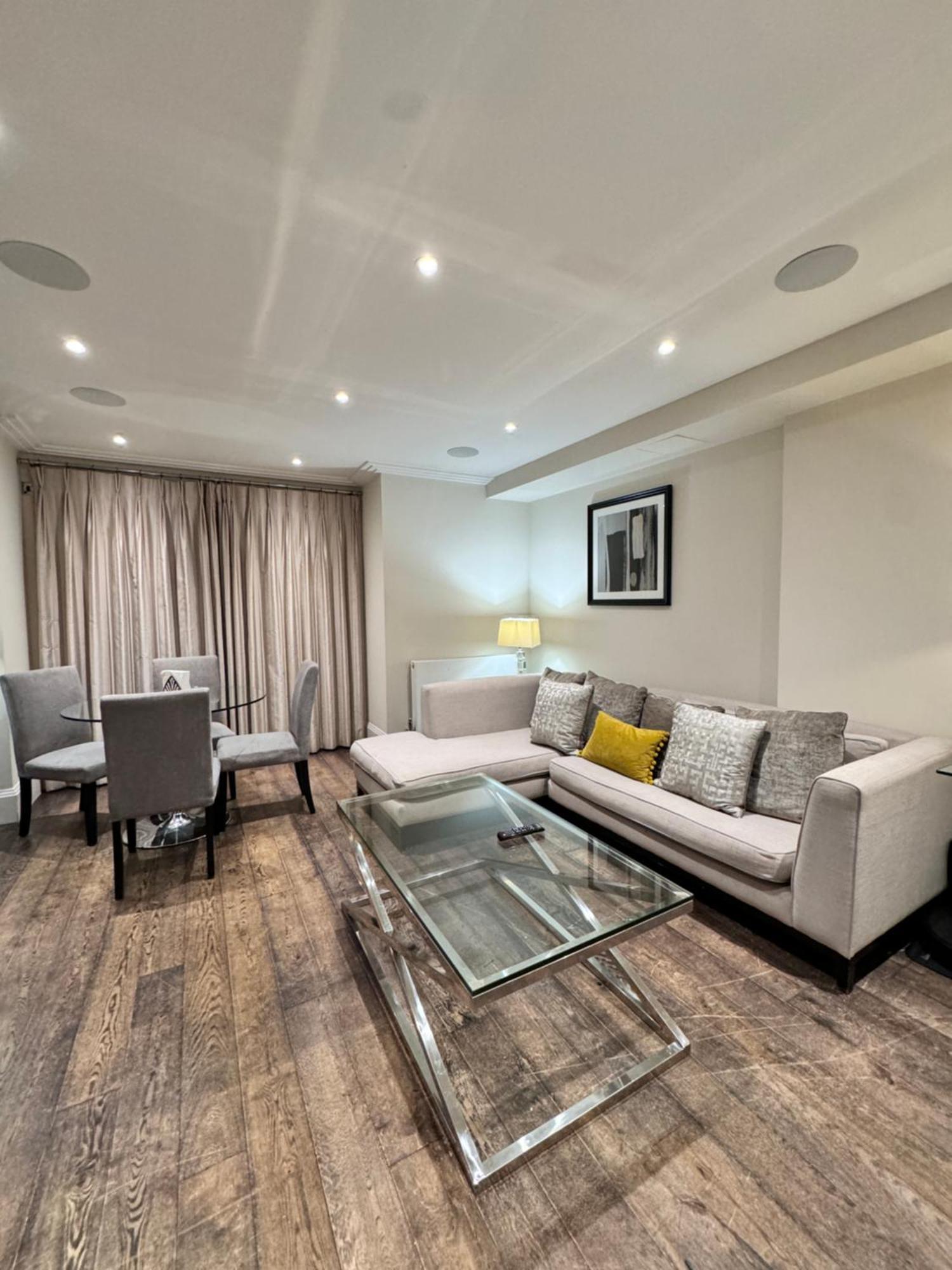 Walk To Kings Road Plenty Shops And Restaurants * London
