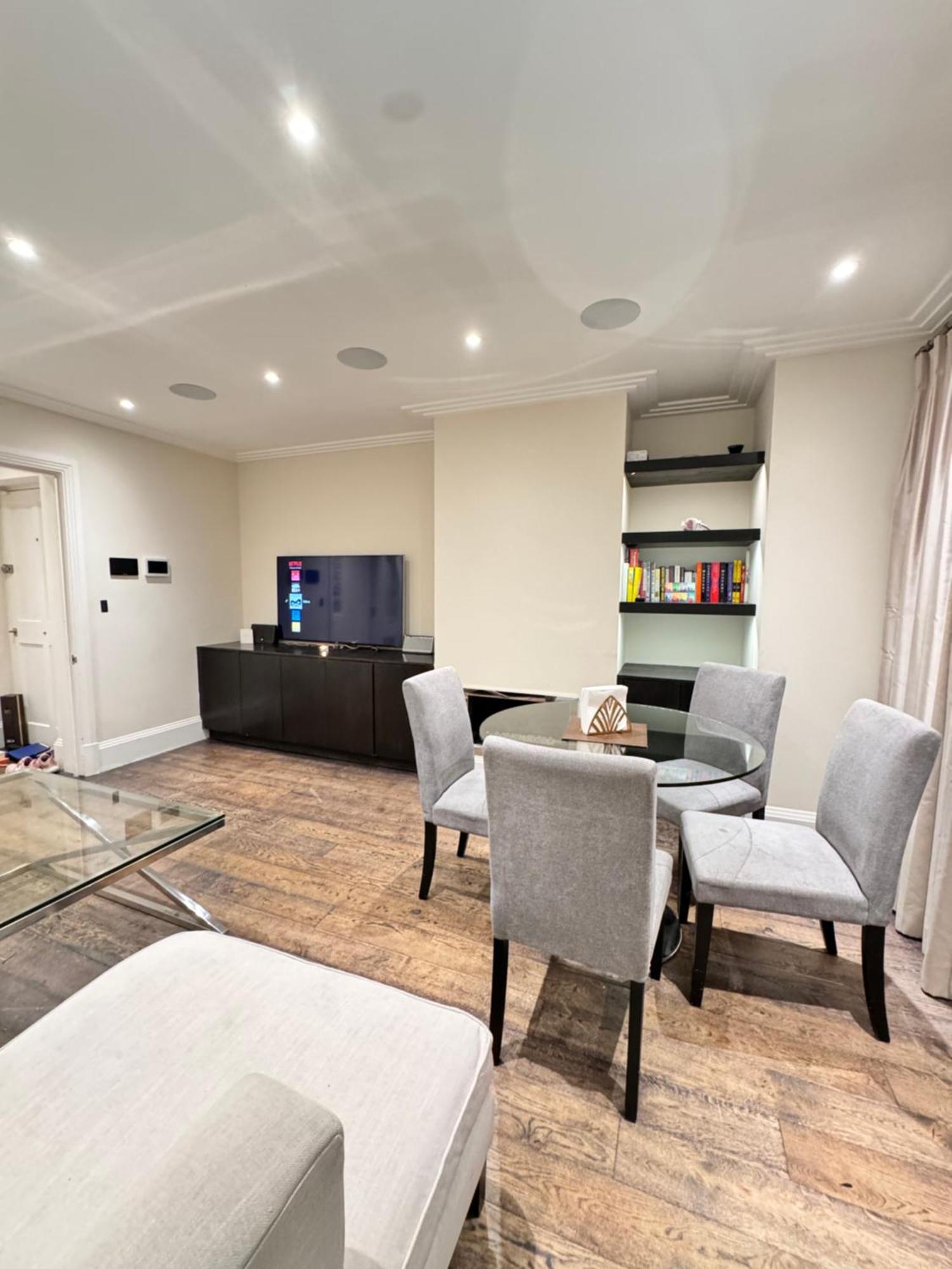 Walk To Kings Road Plenty Shops And Restaurants * London