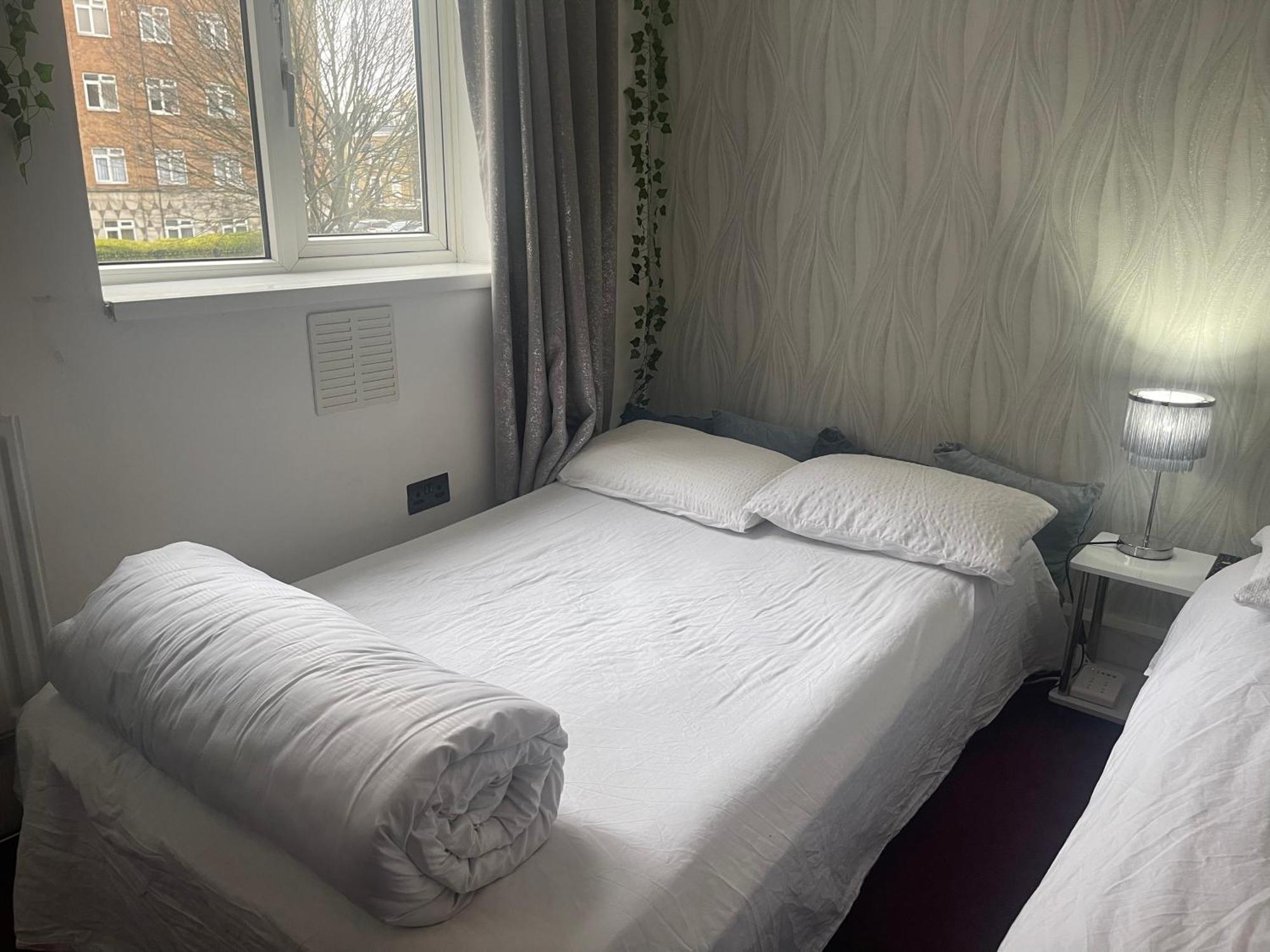 Privat overnatting With Kitchen In *