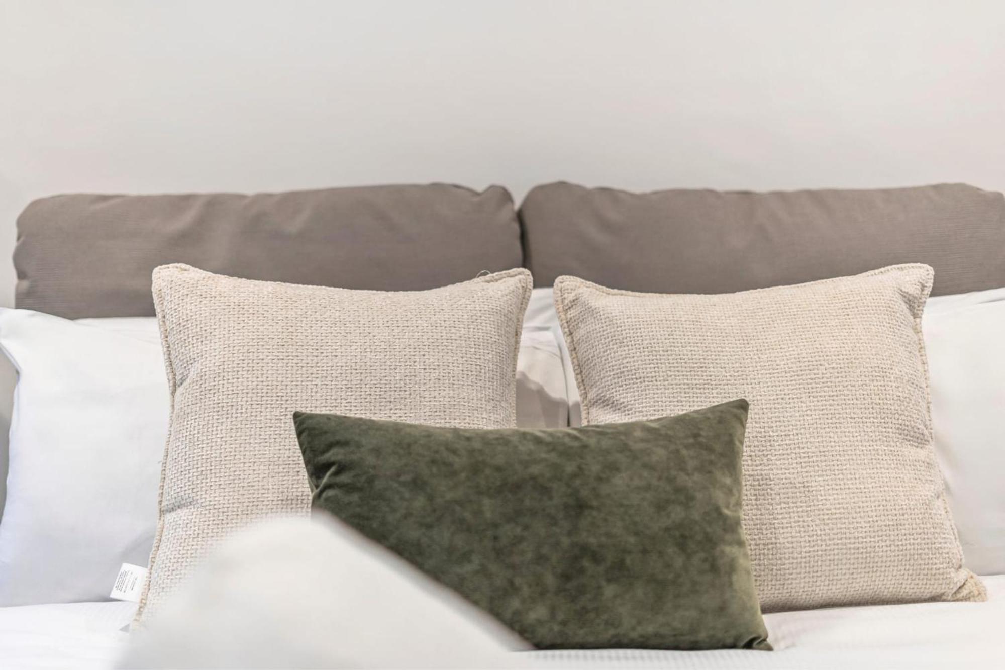 Madestays Premium Hyde Park Townhouse Holiday home *