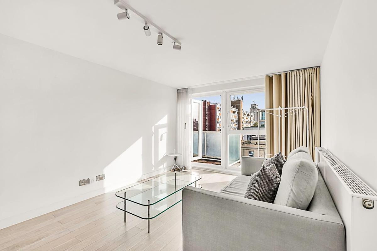 Relay Radiant Chelsea Flat With View * London