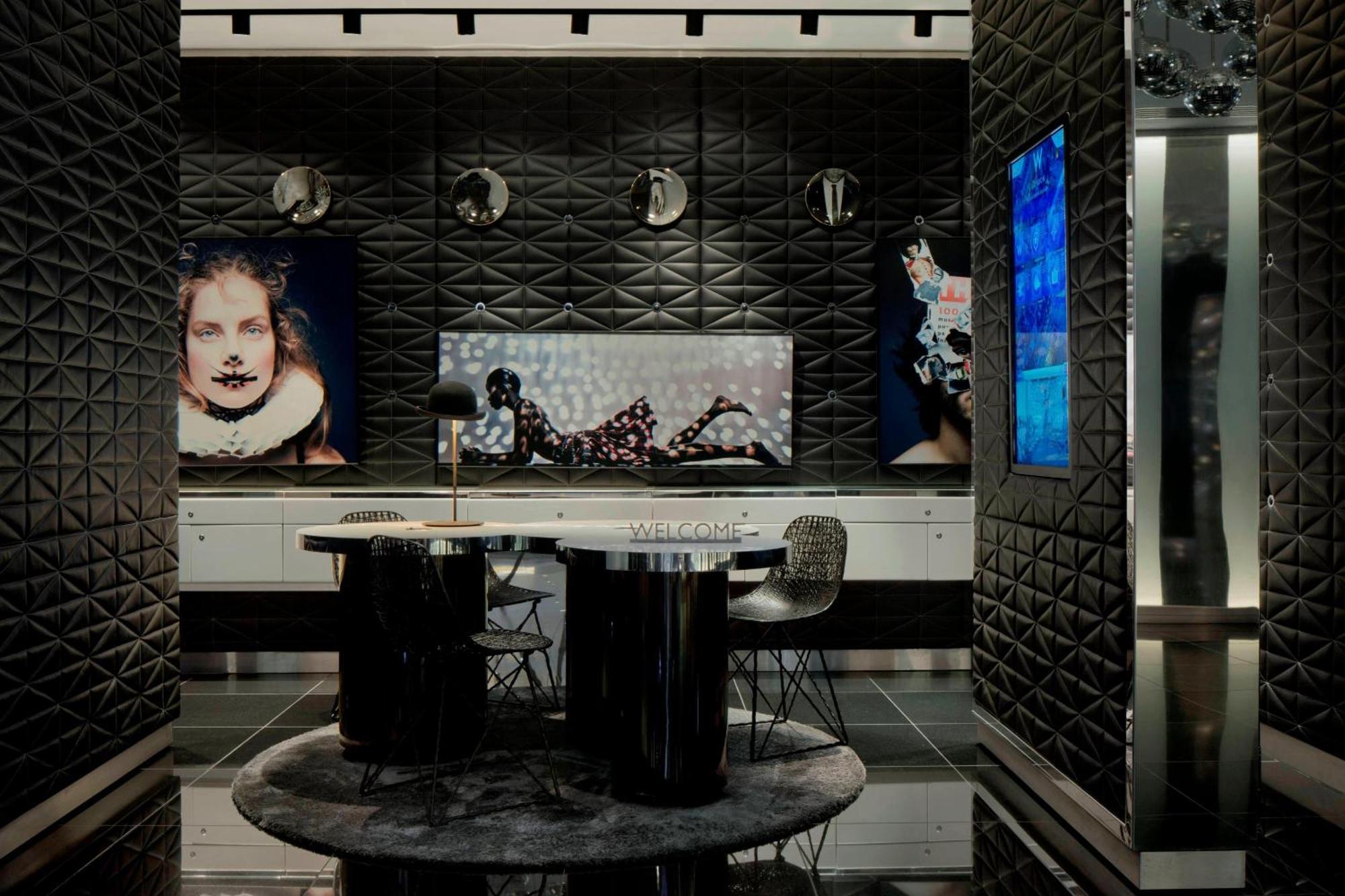 W Hotell 5*