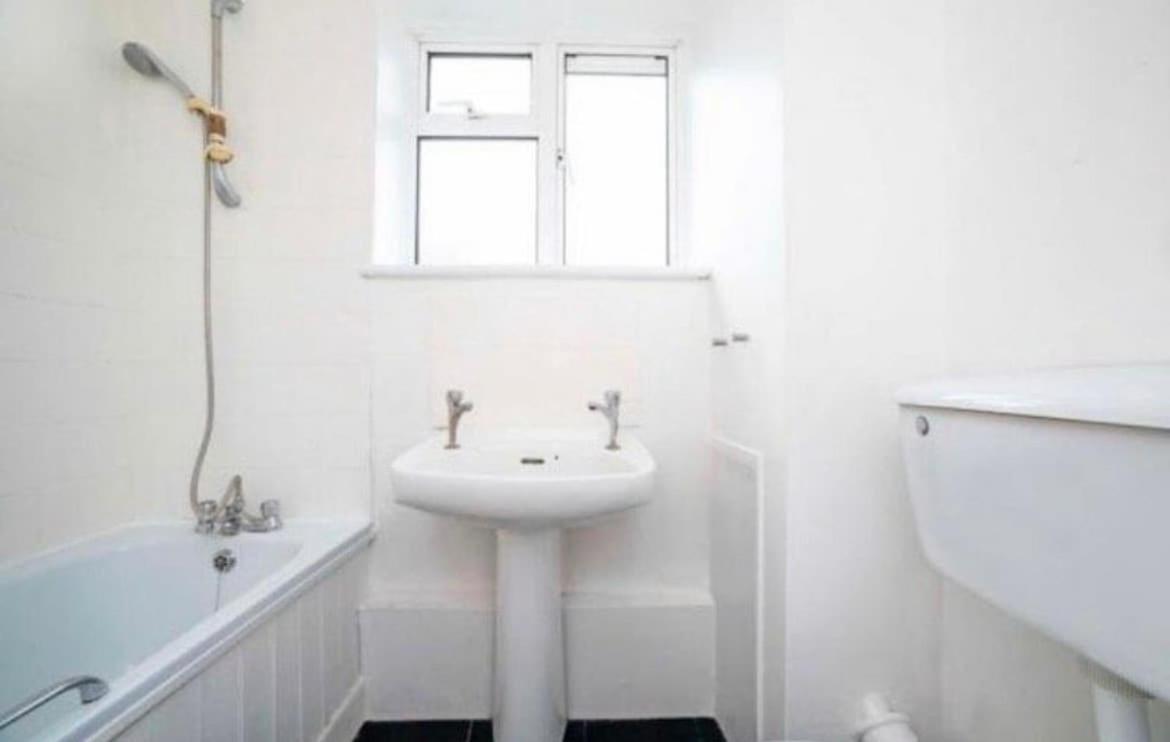 1 Bed Flat Close To Portobello Rd London