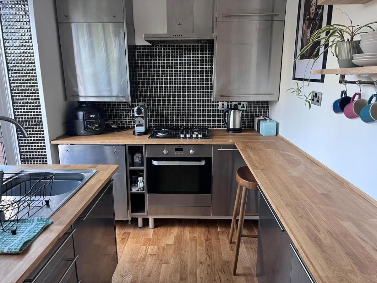 1 Bed Flat Close To Portobello Rd Apartment *