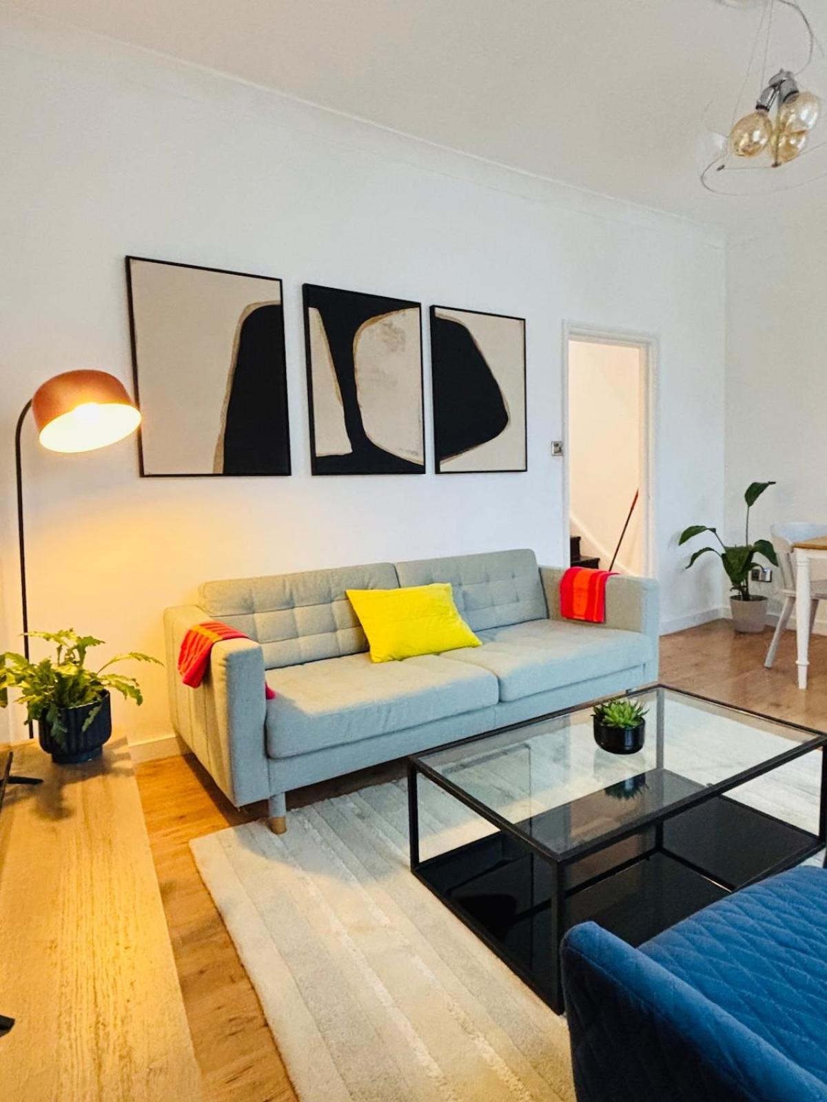 Cosy & Modern Apartment London