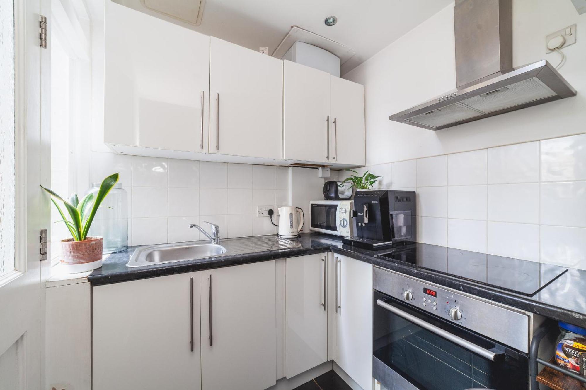 Lovely 1br Flat In Victorian Mansion In Battersea *