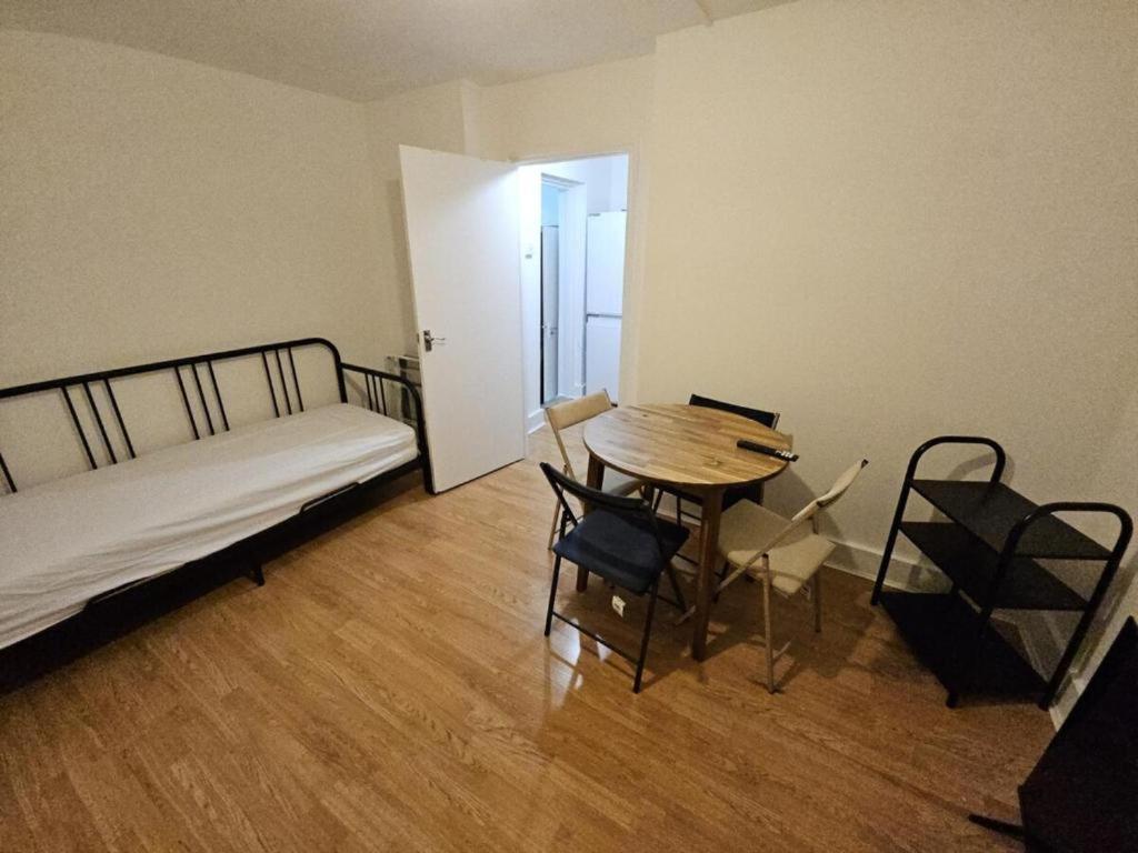 Caledonian 2-br Saver's Flat Appartement Londen