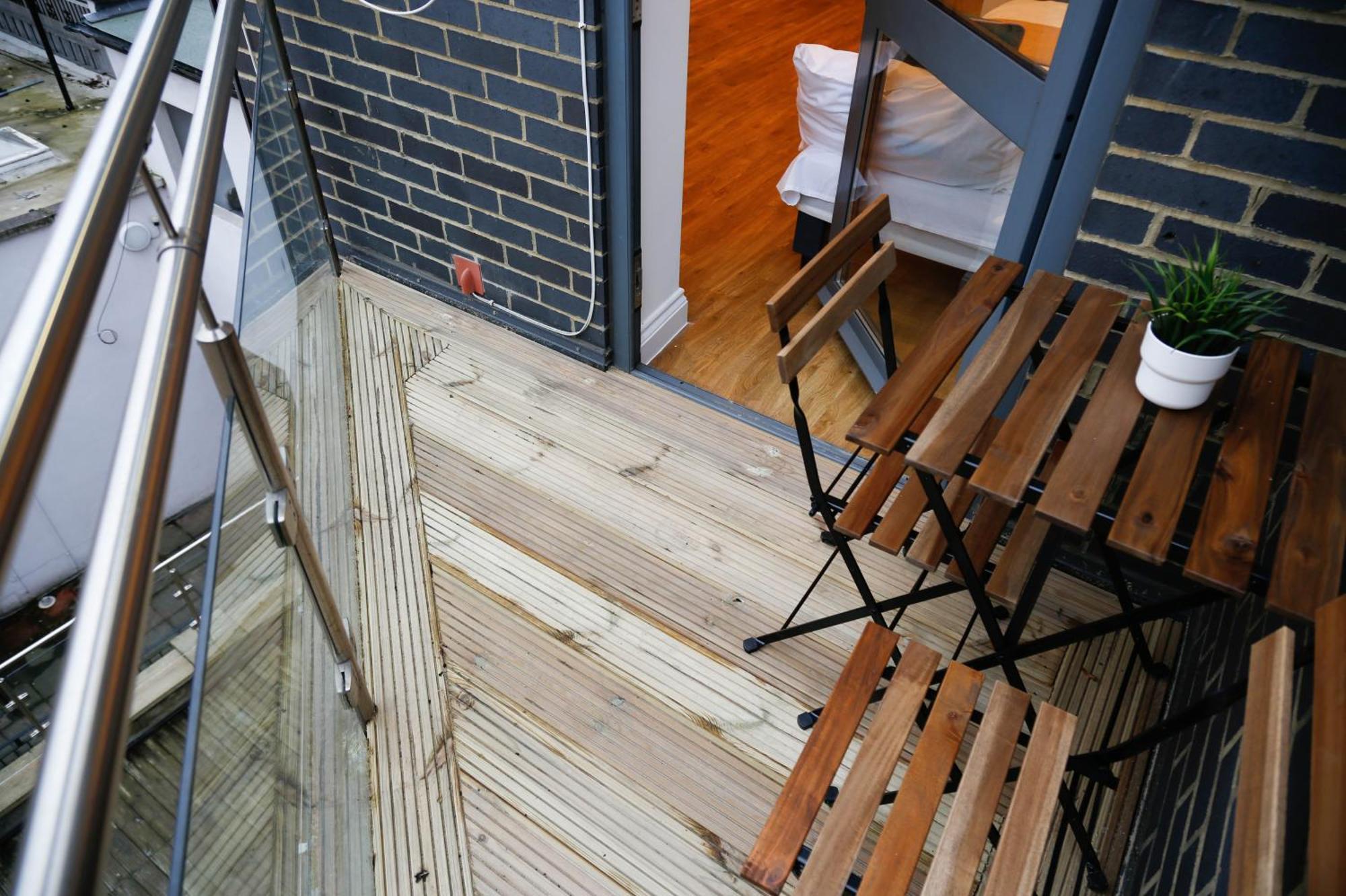 Leilighet New Luxury In Location Next To Shops, Cafes, Bars & Metro London