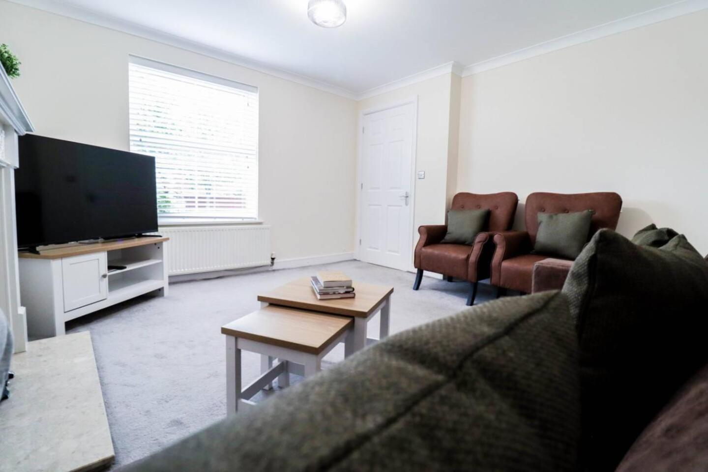 Ferienhaus 3br House With Parking Near Iron Pier Thames River