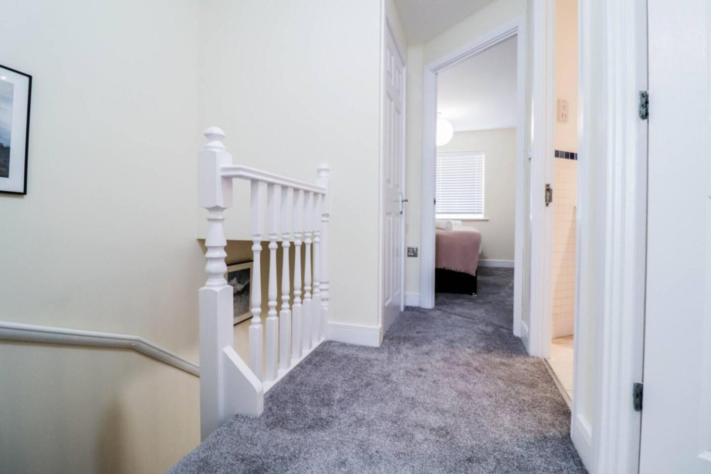 3br House With Parking Near Iron Pier Thames River Ferienhaus