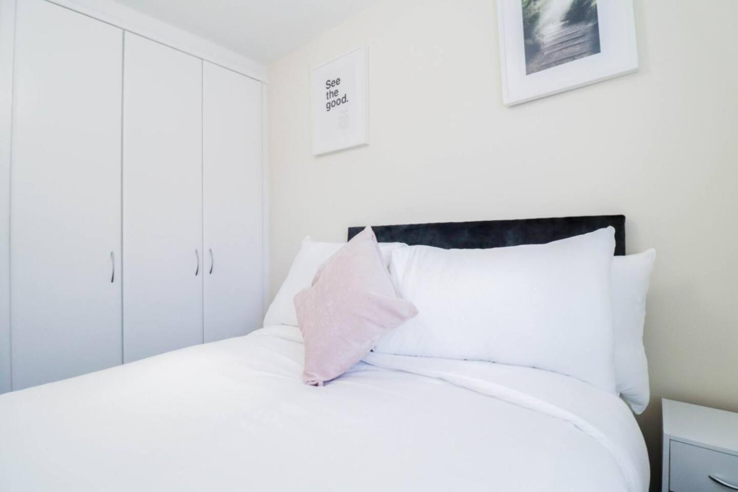 Ferienhaus 3br House With Parking Near Iron Pier Thames River