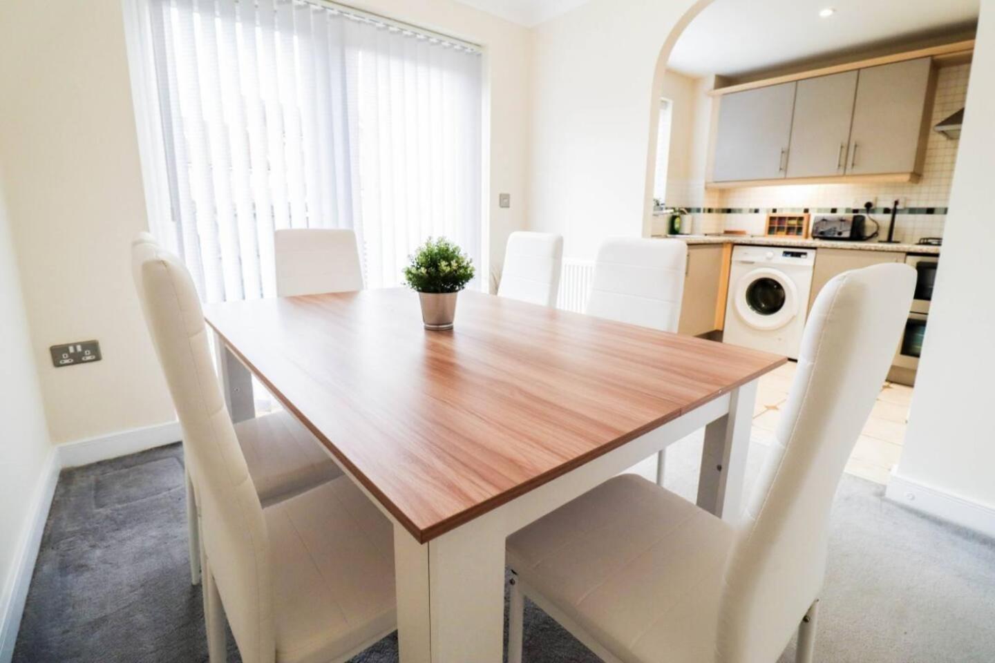Ferienhaus 3br House With Parking Near Iron Pier Thames River
