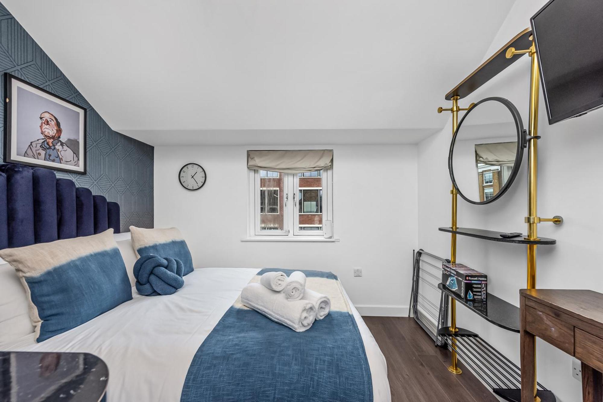 Apartment Urban Elegance Luxury Living With Kitchenette *